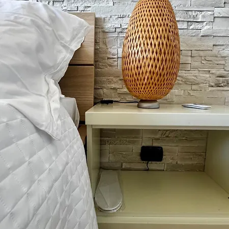 - Splendido 75 Mq Zona Ospedale Lejlighed