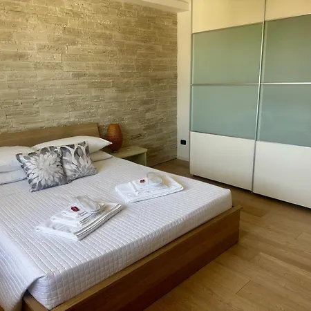 - Splendido 75 Mq Zona Ospedale Udine